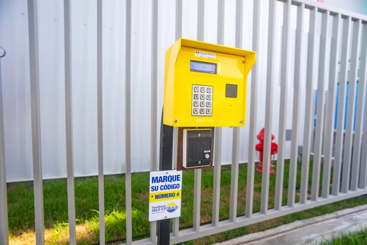  Southern Self Storage Mayaguez gate code access