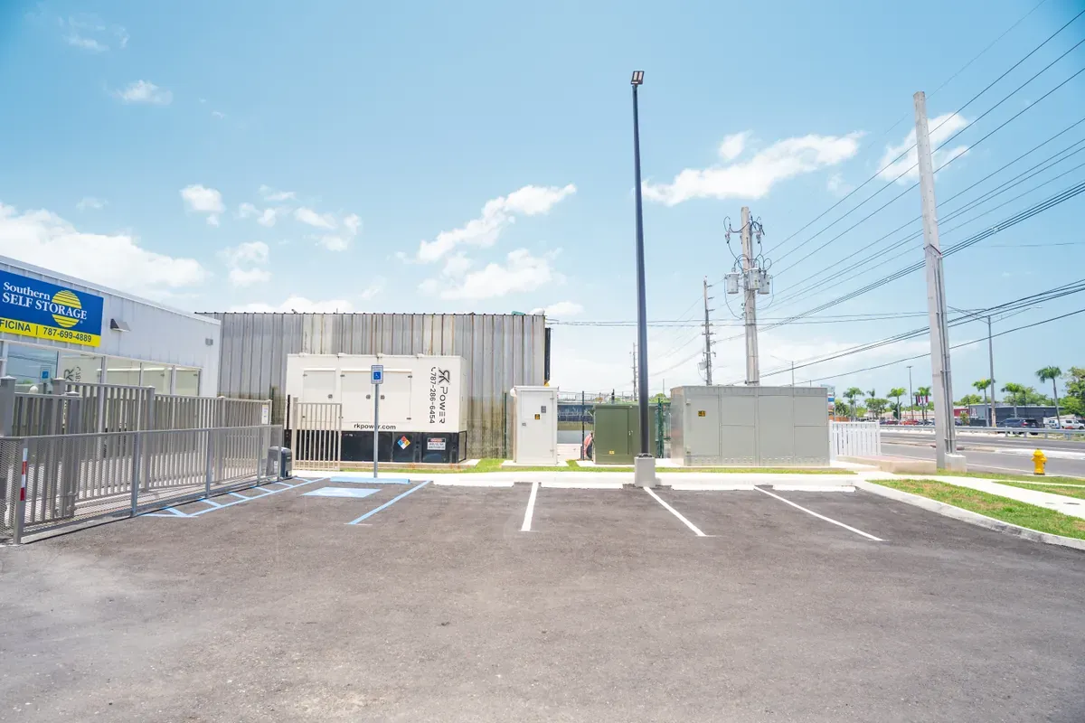 Southern Self Storage Mayaguez parking